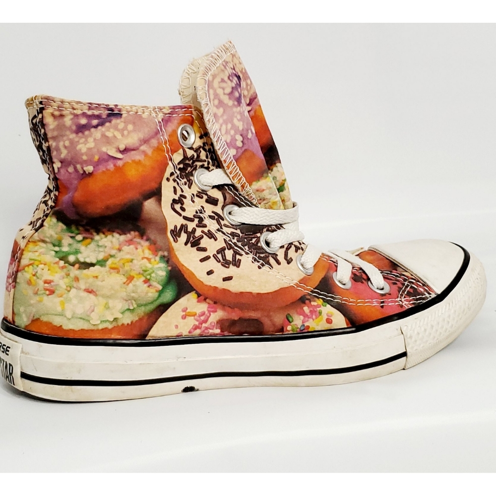 Doughnuts Converse Chuck Taylors Mens 5 / Wmns 7